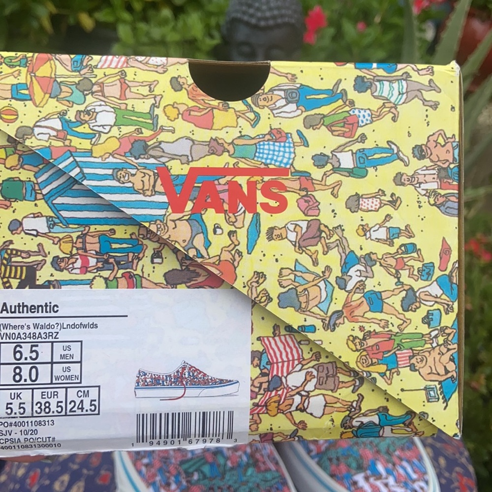 New “WHERE’S WALDO” Vans Authentic - Picture 16 of 16